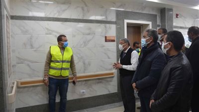 محافظ المنيا يعلن تطوير وإنشاء 5 مستشفيات مركزية لتعزيز المنظومة الصحية