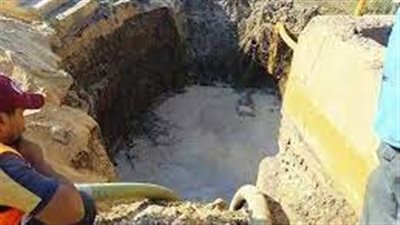 التصريح بدفن عامل توفيّ بعد انهيار بئر صرف صحي عليه بأسيوط 