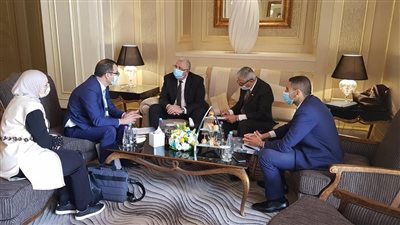 وزير الزراعة يبحث مع المستثمرين العرب والأجانب فرص الاستثمار الزراعي والسمكي في مصر| صور