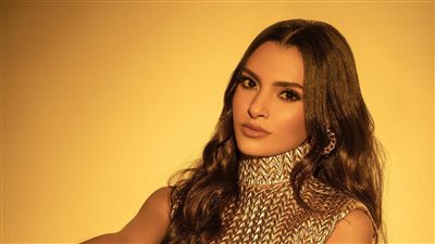 بالصور.. جربتي تشجعي الفراعنة على طريقة كارمن سليمان؟.. أيلاينر علم مصر