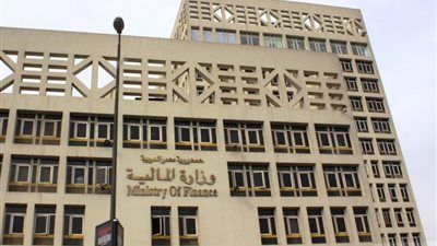 وزير المالية: توقعات بتخطى معدل النمو الاقتصادى كل التقديرات المعلنة 
