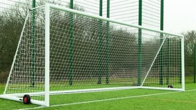 تعرف علي طول وعرض مرمي كرة القدم 