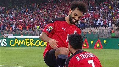 شائعة صلاح وحرب ايتو وفندق المنتخب وراء حسم مباراة مصر والكاميرون