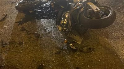 بالأسماء.. إصابة 4 أشخاص في انقلاب دراجة نارية بالمنيا