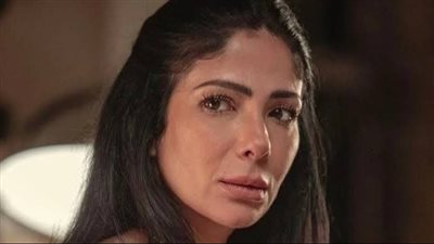 قبل «أصحاب ولا أعز».. 3 أدوار صدموا الجمهور في منى زكي