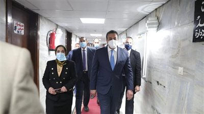 بعد تجديده بتكلفة 51 مليون جنيه.. وزير الصحة يتفقد معهد تيودور بلهارس والمستشفى التابع له 