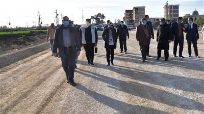 اجتماع هام لمحافظ الغربية مع الشركات المنفذة لأعمال الرصف.. اعرف التفاصيل