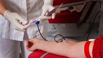 من يستطيع التبرع بالدم وما فوائده ؟