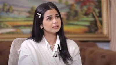 منة عرفة تعلن إصابتها وأسرتها وزوجها بفيروس كورونا