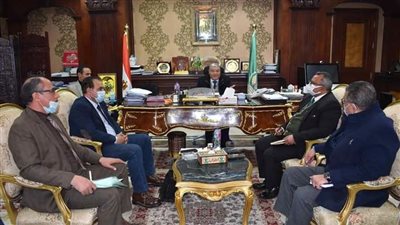 محافظ المنيا يوجه باستكمال إجراءات التصالح في مخالفات البناء