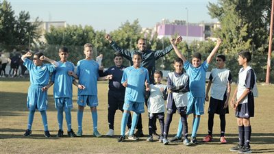 لمواساتهم وتقديم الدعم.. نجوم «بيراميدز» يزورون دار أيتام المدينة المنورة بـ«العاشر من رمضان»