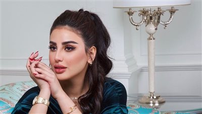 ميثا محمد مع 