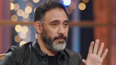 تفاصيل «خناقة» عمرو مصطفى وأحد الصحفيين بسبب أم كلثوم 