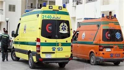 الإسعاف تُسرع في نقل المُصابين بحادث سير كوبري أبو رُبع بالبدرشين