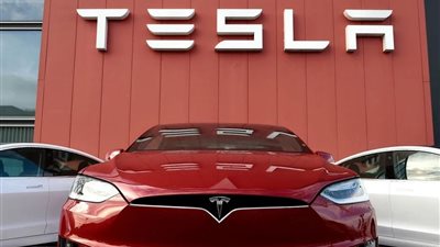شركة تيسلا تستدعي 26000 سيارة كهربائية بسبب خطأ خطير