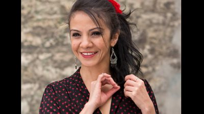 اتهمت بالإلحاد بسبب «تاتو».. من هي دنيا مسعود بطلة فيلم «بشتقلك ساعات» المثير للجدل؟