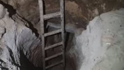 مصرع شخص سقط في حفرة أثناء البحث والتنقيب عن الآثار بمصر القديمة 