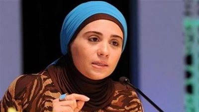 نقل نادية عمارة إلى المستشفى.. وهذه نتيجة مسحة «كورونا»