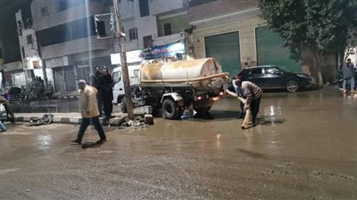 لليوم الثاني على التوالي.. إزالة مياه الأمطار وتمهيد الطريق أمام محطة قطار بني مزار بالمنيا