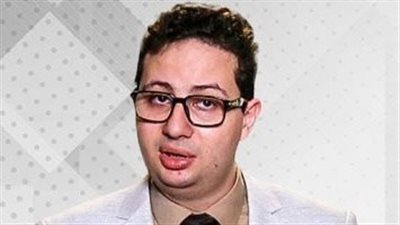 «طبيب الكركمين» لجأ للفضائيات المشبوهة لاصطياد الضحايا