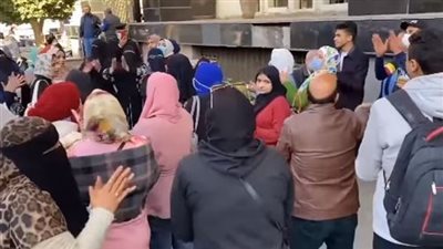 وقفة احتجاجية بسبب قرار الحد الأدنى للتنسيق.. تفاصيل أزمة طلاب الثانوية السودانية