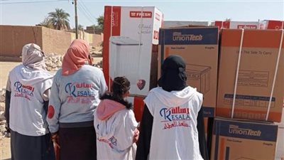 مبادرة «الناس لبعضهم» تواصل عطاءها الإنساني فى أسوان 