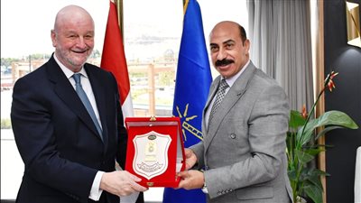 محافظ أسوان يستقبل السفير الإسبانى.. اعرف التفاصيل