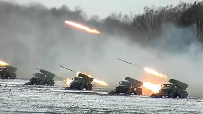 روسيا تشن عملية عسكرية على أوكرانيا