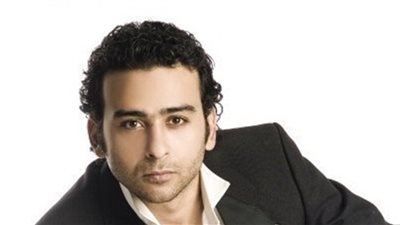 أحمد عزمي يحسم الجدل حول ارتباطه بـ«ريم البارودي»