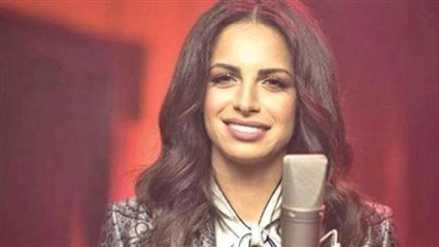 آمال ماهر تعلن تراجعها عن الاعتزال وعودتها للغناء