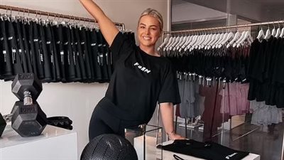 تبلغ 28 عامًا وتمتلك 5 علامات تجارية ناجحة.. كيف فعلتها؟!