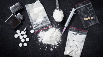 تفاصيل تورط اخصائية اجتماعية في احتراف تجارة المخدرات بالشرقية