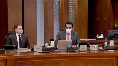 الصحة تكشف انخفاض أعداد المصابين بفيروس كورونا.. وتراجع أعداد مستشفيات العزل 