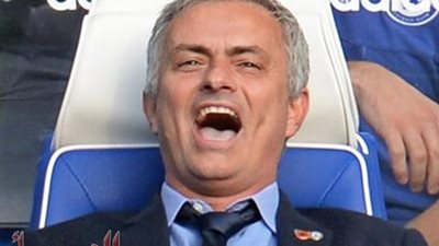 بعد هزيمة الليفر.. مورينيو مقال من تدريب تشيلسي إكلينيكيا