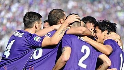 فيورنتينا يسحق فروسينوني برباعية ويخطف صدارة الكالتشيو