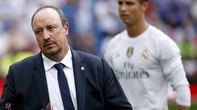 مشجعو ريال مدريد يطلقون صيحات استهجان ضد اللاعبين