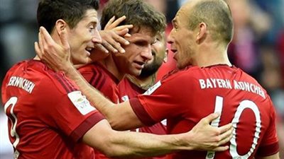 البايرن يسحق شتوتجارت برباعية نظيفة