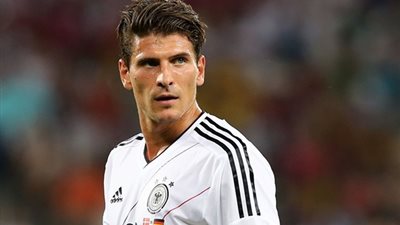 الدوري التركي.. بوابة عودة جوميز وبودولسكي للمنتخب الألماني