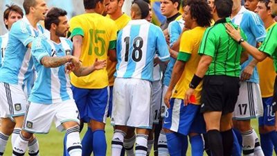 بالفيديو.. الأرجنتين تتعادل مع البرازيل وتبقى بلا فوز في تصفيات كأس العالم