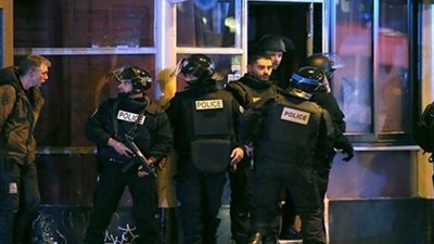 فيديو.. الشرطة الفرنسية تلقت إنذارا بوجود قنبلة بمقر إقامة منتخب المانيا قبل الهجمات