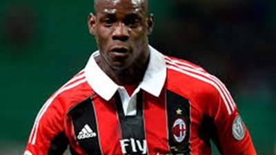 بالوتيلي يخضع لعملية جراحية في ميونيخ