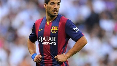 سواريز لا يتوقع مشاركة ميسى من البداية