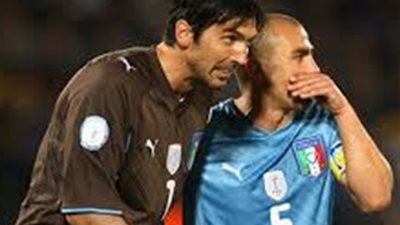 كانافارو يهنئ بوفون على وصوله عامه الـ20 في الكالتشيو