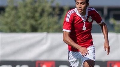 إتهام كهربا ورمضان وجمعه بالهروب من معسكر المنتخب