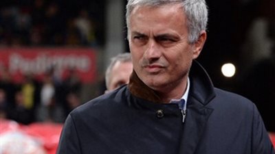 مورينيو: كوستا وزنه يزيد 5 كجم كل مباراة