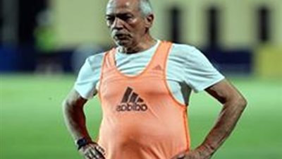 الزمالك يتراجع عن المعلم ويتمسك بالتعاقد مع مدرب اجنبي