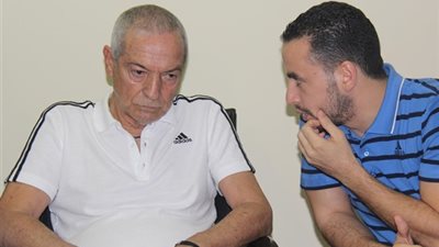 شاهد فيريرا  يصل الى قطر لتدريب السد