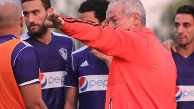 فيريرا يسعى  لخطف مرسى وكهربا من الزمالك