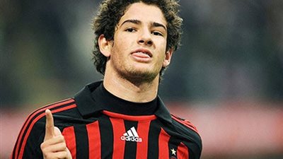 أرسنال يفاضل بين هداف إنتر ميلان وباتو