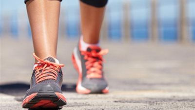 المشي.. طوق النجاة لمرضى الانسداد الرئوي المزمن